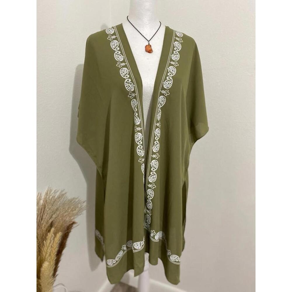 Olive Green Kimono w White Embroidery -Medium-New(0041)